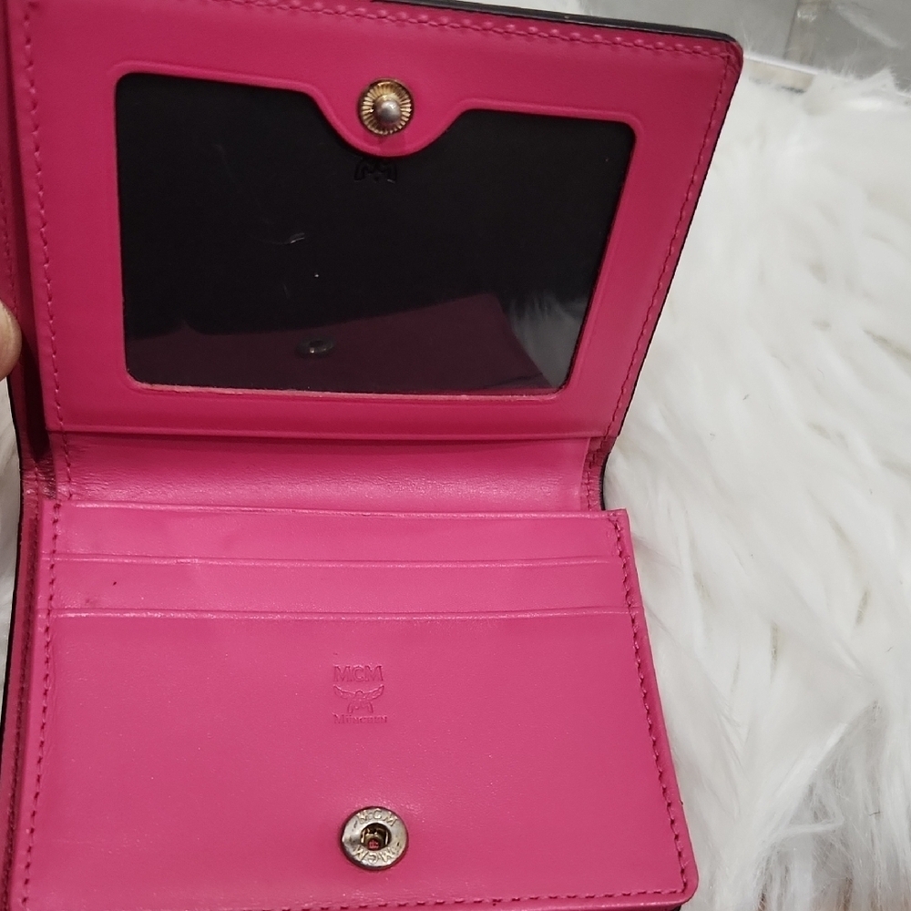 ❤️🔹️MCM 🔹️red /orange Leather Women's Wallet - Picture 4 of 10